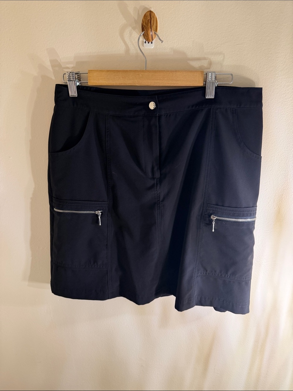 Black Women's Cargo Skort with Front Zip Pockets